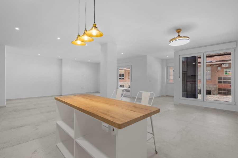 Re-Sale - Apartment - Torrevieja - Playa Acequion