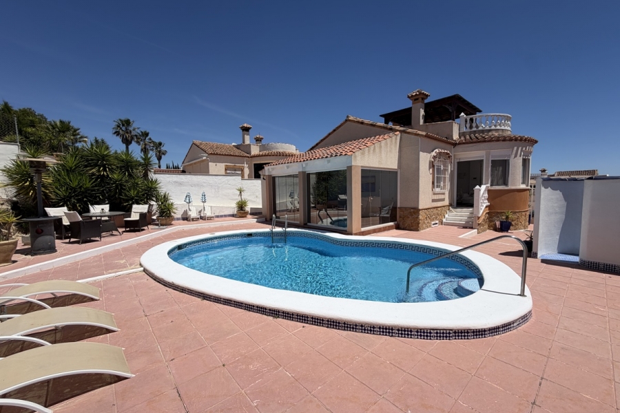Re-Sale - Detached Villa - San Miguel de Salinas - Lake View Mansions
