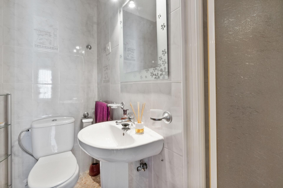 Re-Sale - Apartment - Torrevieja - Torrevieja - Centre