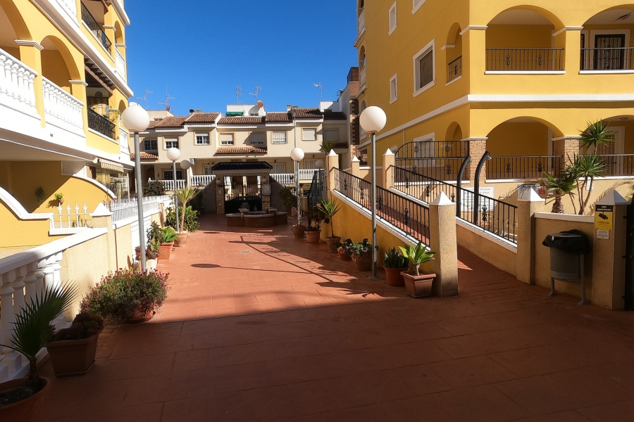 Re-Sale - Apartment - Algorfa - Algorfa - Village