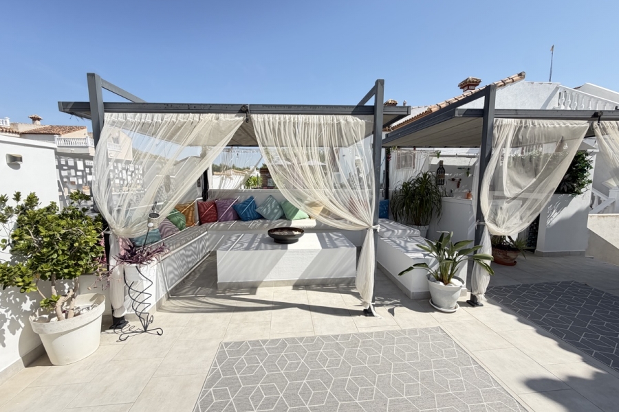 Re-Sale - Detached Villa - San Miguel de Salinas - Lake View Mansions
