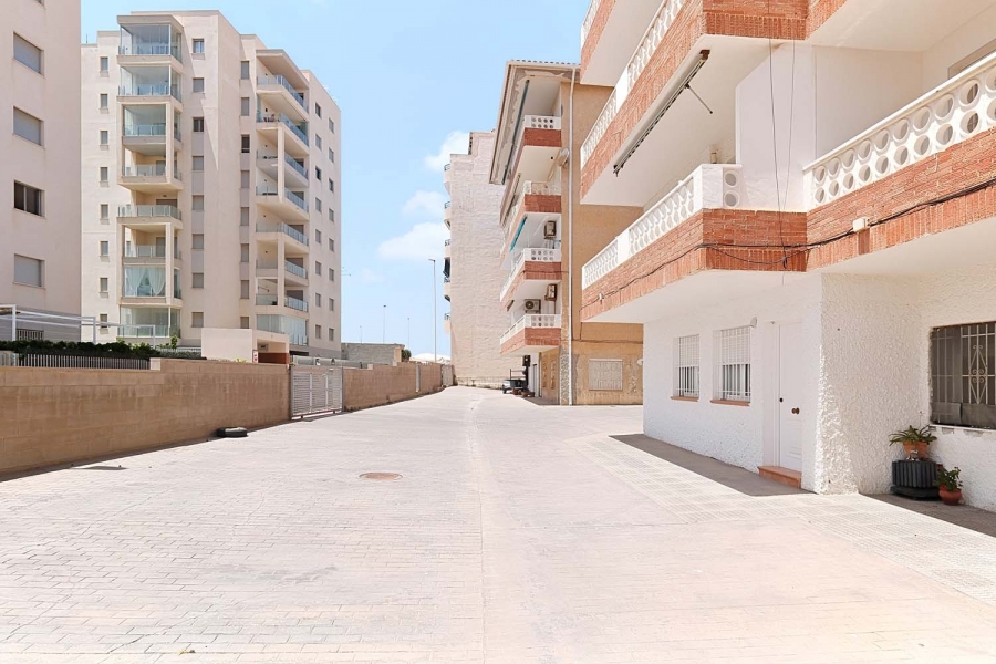 Re-Sale - Apartment - Torrevieja - Torre La Mata