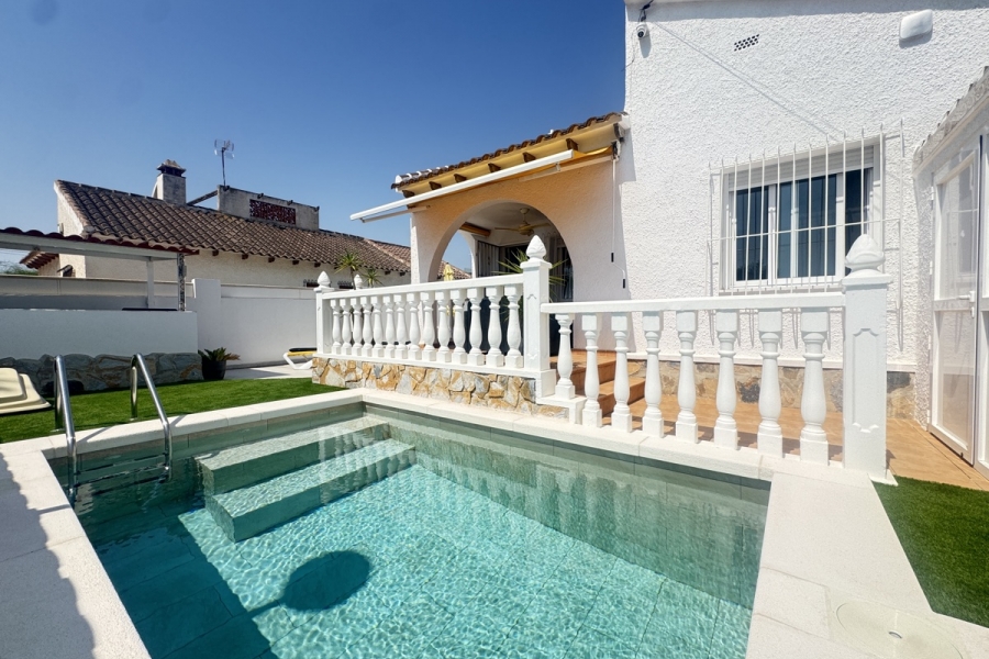 Re-Sale - Detached Villa - Orihuela Costa - Villamartin