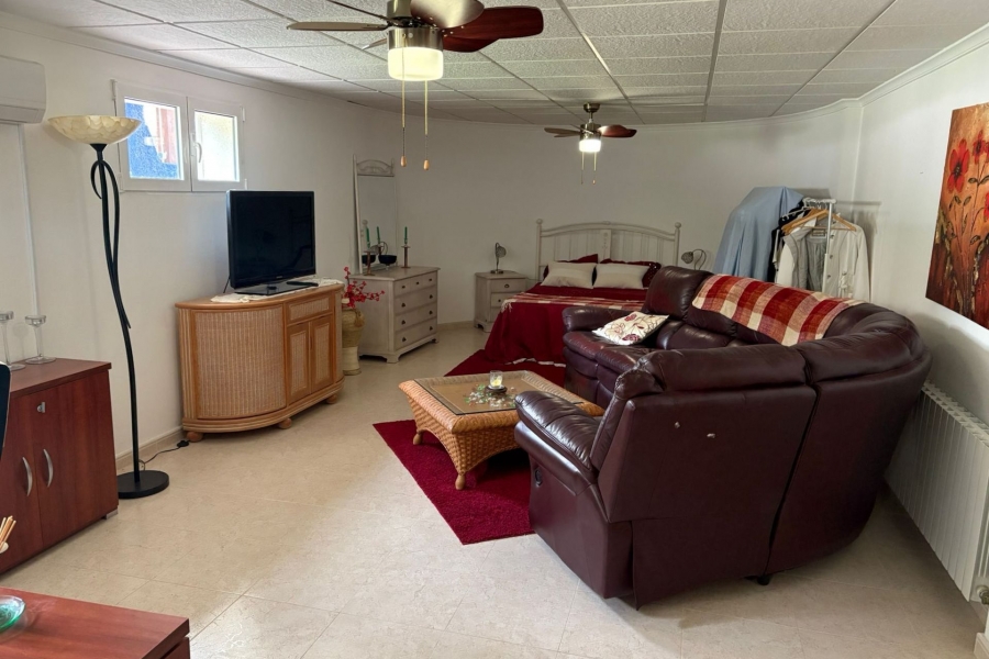 Re-Sale - Detached Villa - Algorfa - Algorfa - Village