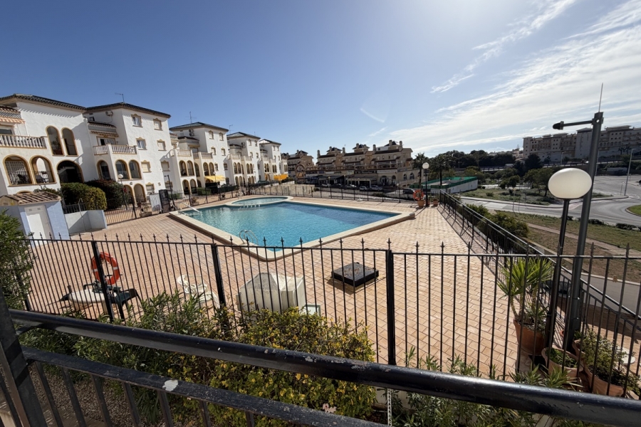 Re-Sale - Apartment - Orihuela Costa - La Zenia