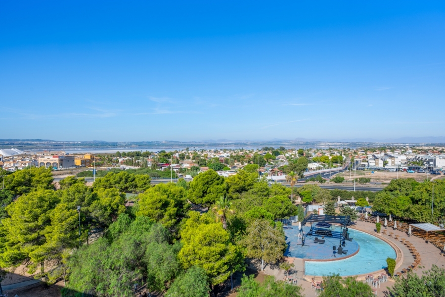 Re-Sale - Apartment - Torrevieja - Torrevieja - Centre