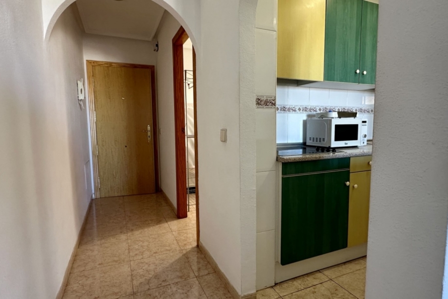 Re-Sale - Apartment - Torrevieja - Torrevieja - Centre