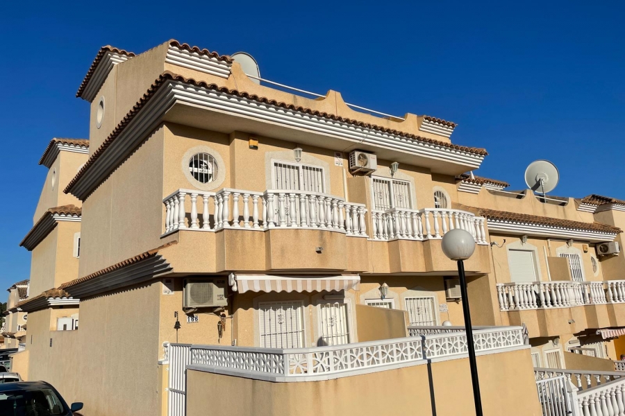 Re-Sale - Townhouse - Orihuela Costa - Villamartin