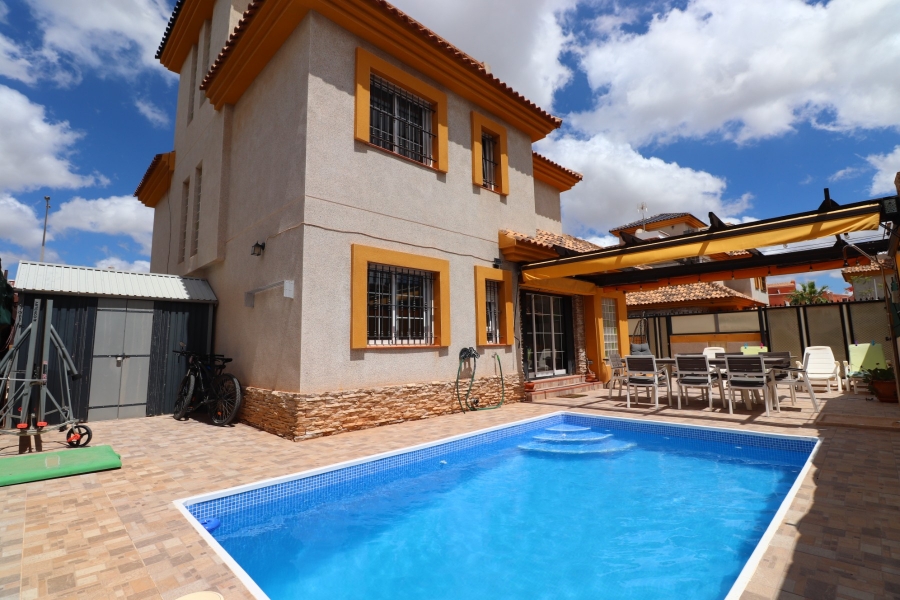 Re-Sale - Semi Detached Villa - Los Montesinos - La Herrada