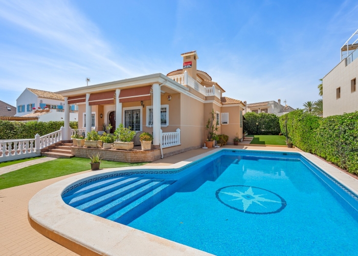 Re-Sale - Detached Villa - Torrevieja - Torre La Mata