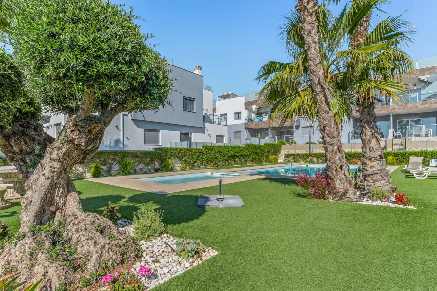 Re-Sale - Semi Detached Villa - Orihuela Costa - Punta Prima