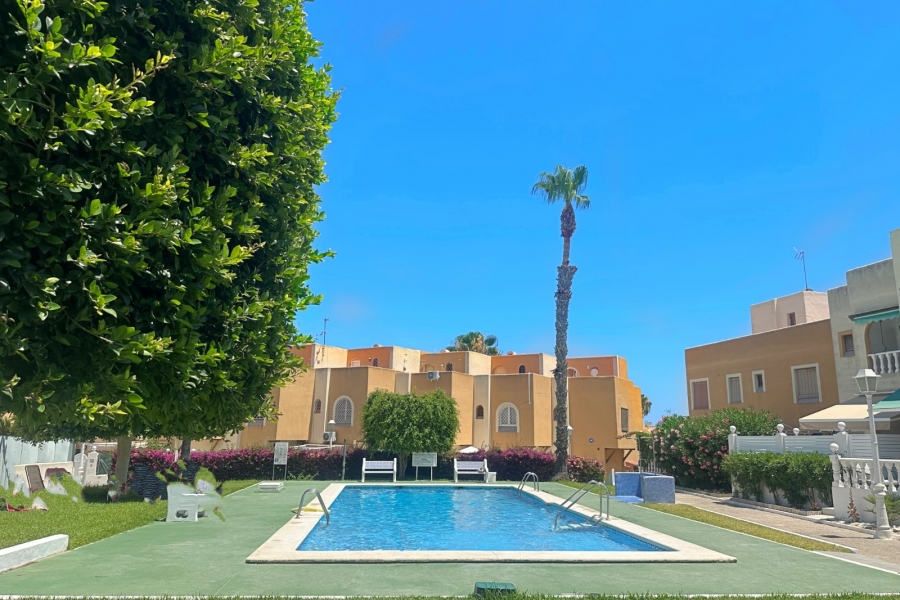 Re-Sale - Apartment - Torrevieja - Torre La Mata