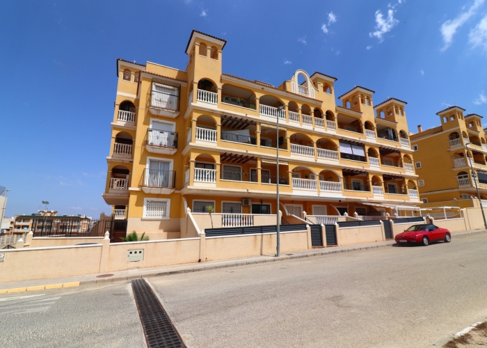 Re-Sale - Apartment - Algorfa - Algorfa - Village