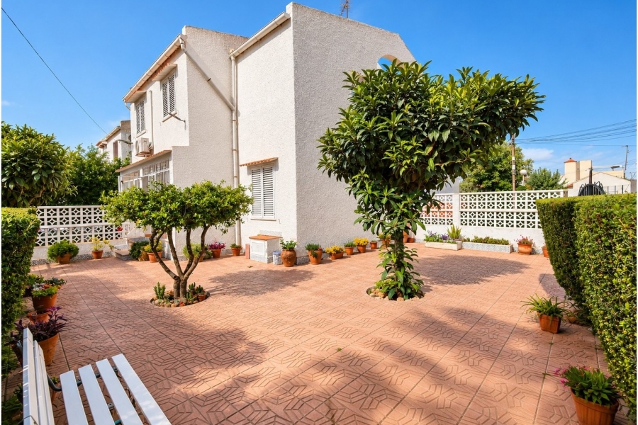 Re-Sale - Townhouse - Torrevieja - Torrevieja - Centre