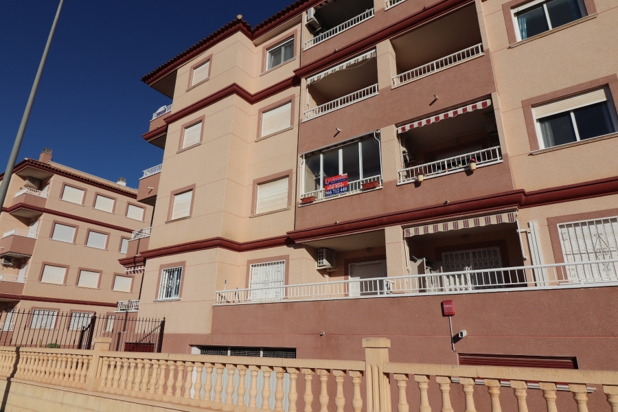 Re-Sale - Apartment - Algorfa - Algorfa - Village