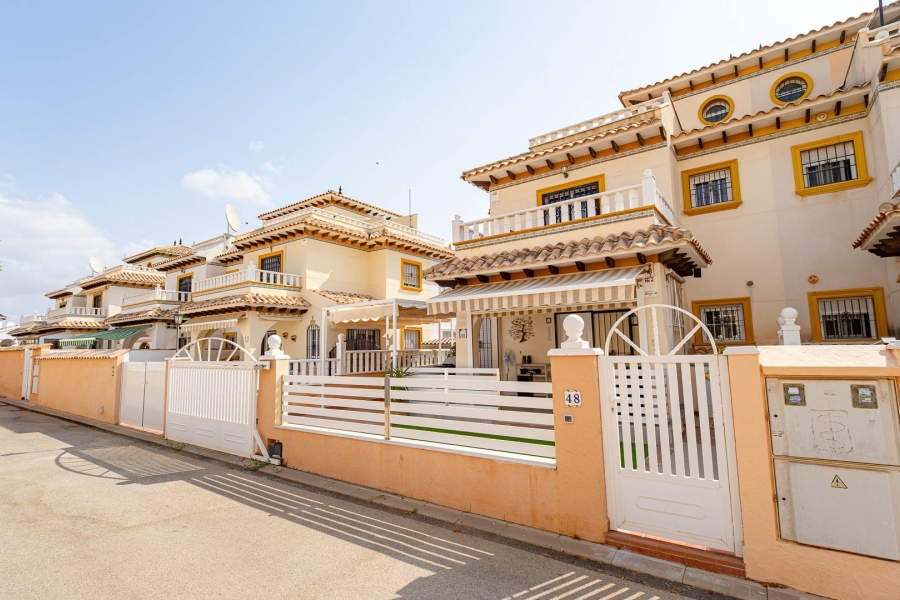 Re-Sale - Quad Villa - Orihuela Costa - Lomas de Cabo Roig