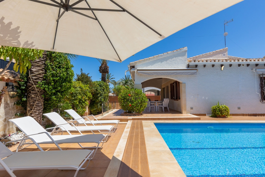 Re-Sale - Detached Villa - Orihuela Costa - Punta Prima