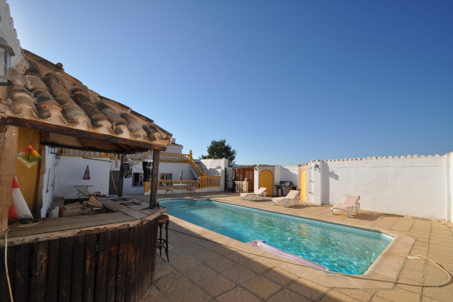 Re-Sale - Country Property - Pinoso - Pinoso - Town