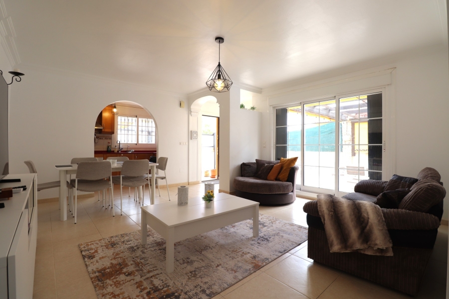 Re-Sale - Semi Detached Villa - Los Montesinos - La Herrada