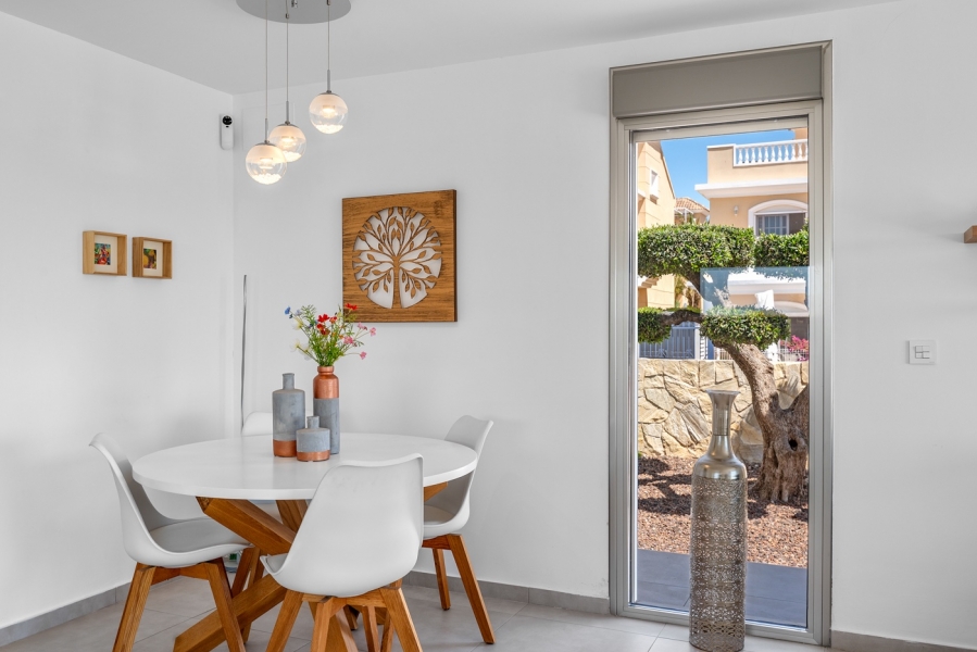 Re-Sale - Detached Villa - La Marina - La Marina - Urbanization