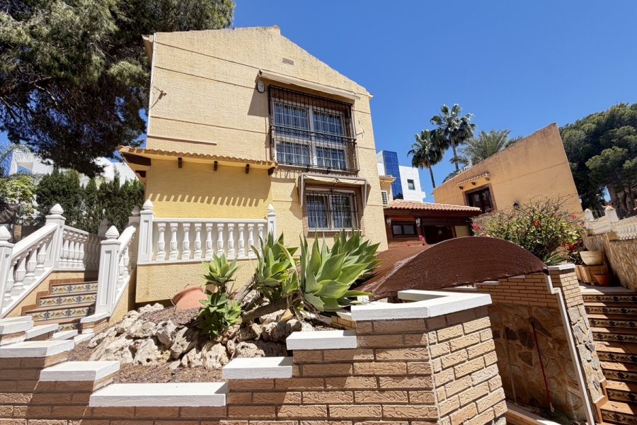 Re-Sale - Detached Villa - Torrevieja - Los Balcones