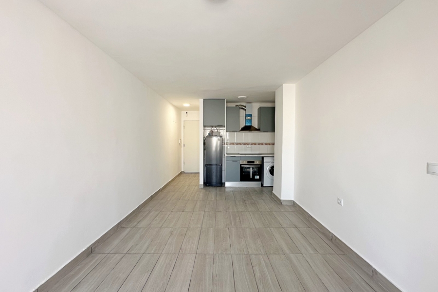 Re-Sale - Apartment - Torrevieja - Torrevieja - Centre