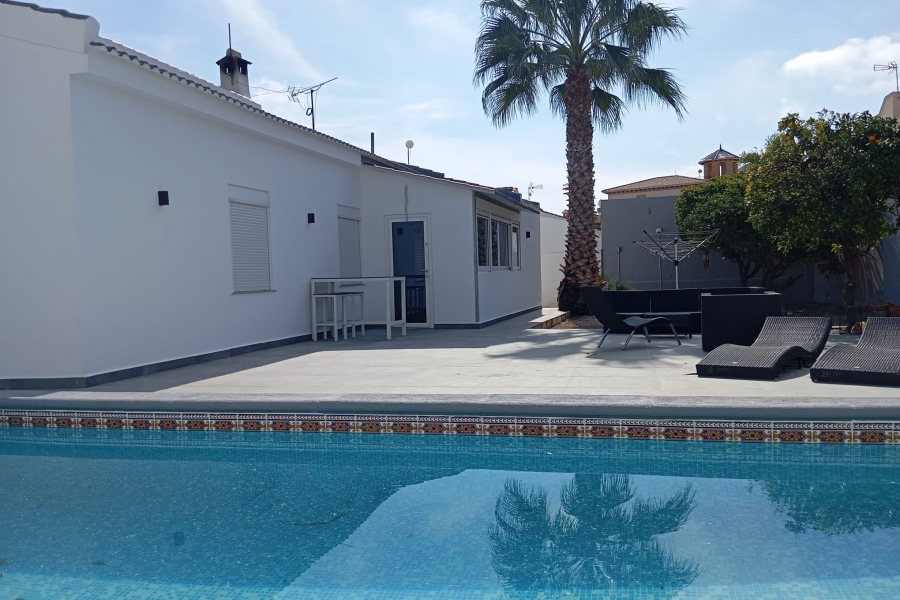 Re-Sale - Detached Villa - Orihuela Costa - Lomas de Cabo Roig