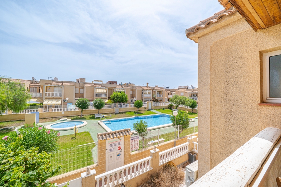 Re-Sale - Apartment - Torrevieja - Aguas Nuevas