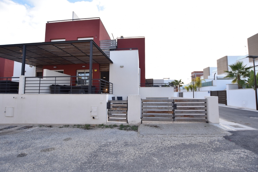 Re-Sale - Detached Villa - Algorfa - La Finca Golf Resort