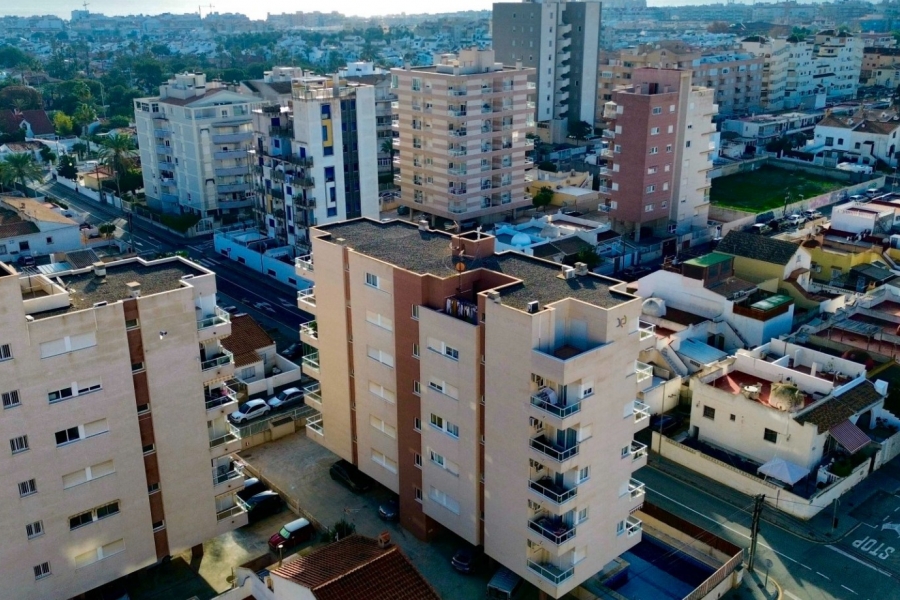 Re-Sale - Apartment - Torrevieja - Torrevieja - Centre