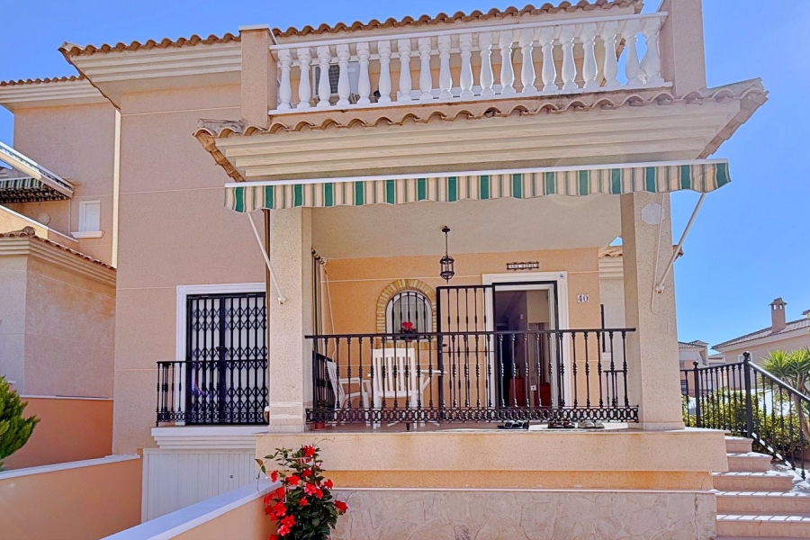 Re-Sale - Detached Villa - Orihuela Costa - Punta Prima