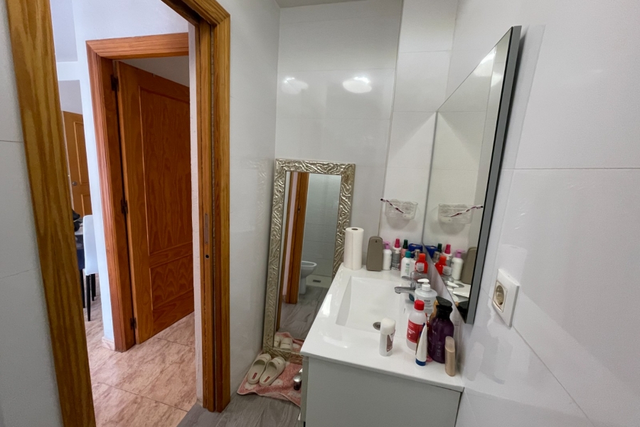 Re-Sale - Apartment - Torrevieja - Torrevieja - Centre