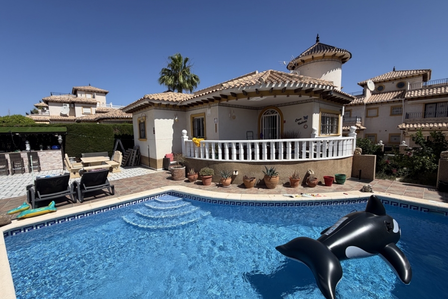 Re-Sale - Detached Villa - Orihuela Costa - Villamartin