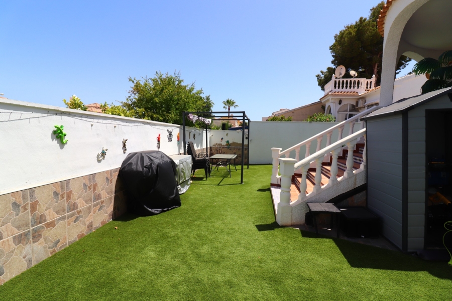 Re-Sale - Detached Villa - Orihuela Costa - Villamartin