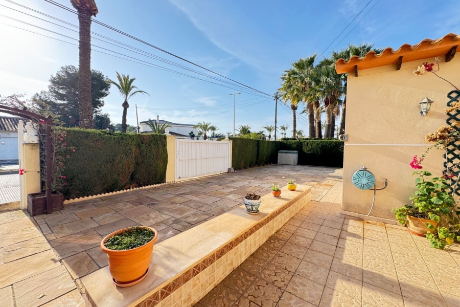 Re-Sale - Detached Villa - Orihuela Costa - Cabo Roig