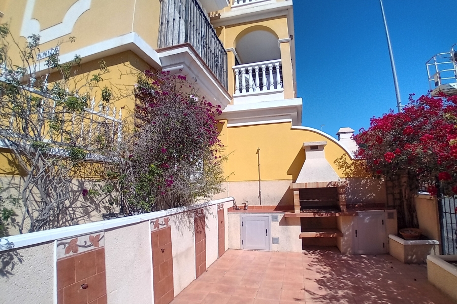 Re-Sale - Apartment - Algorfa - Algorfa - Village