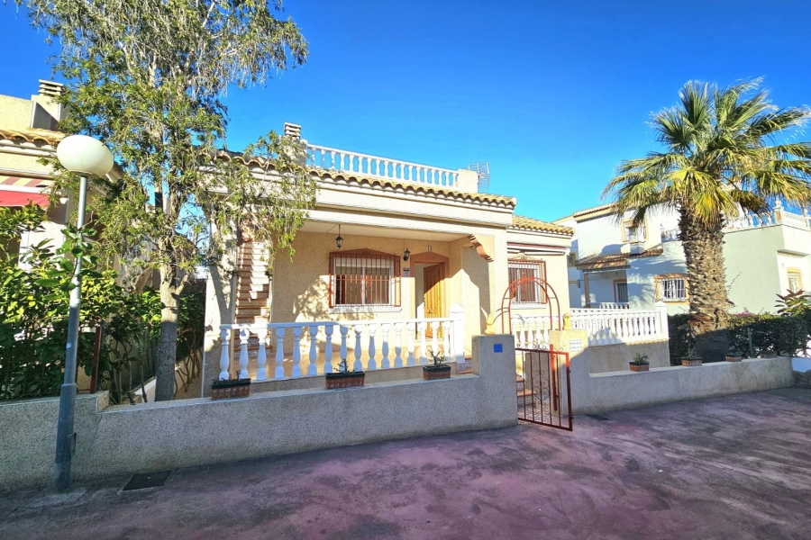 Re-Sale - Detached Villa - Algorfa - Montemar