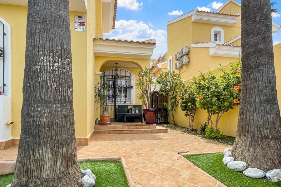 Re-Sale - Detached Villa - Orihuela Costa - Los Dolses