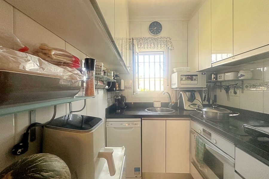 Re-Sale - Apartment - Torrevieja - Aguas Nuevas