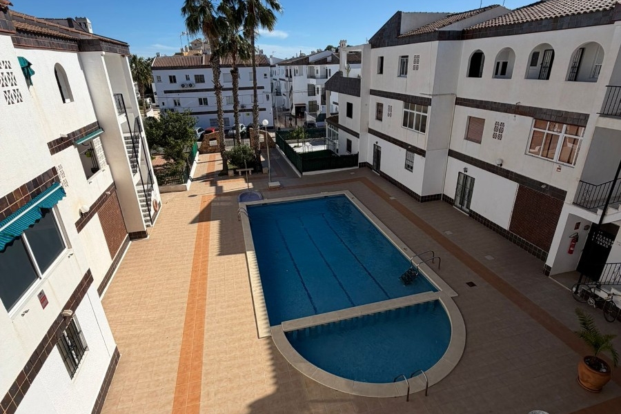 Re-Sale - Apartment - Orihuela Costa - Punta Prima
