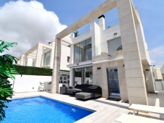 Detached Villa - Re-Sale - Orihuela Costa - Lomas de Cabo Roig