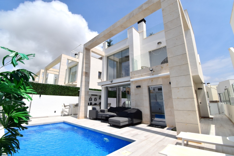 Re-Sale - Detached Villa - Orihuela Costa - Lomas de Cabo Roig