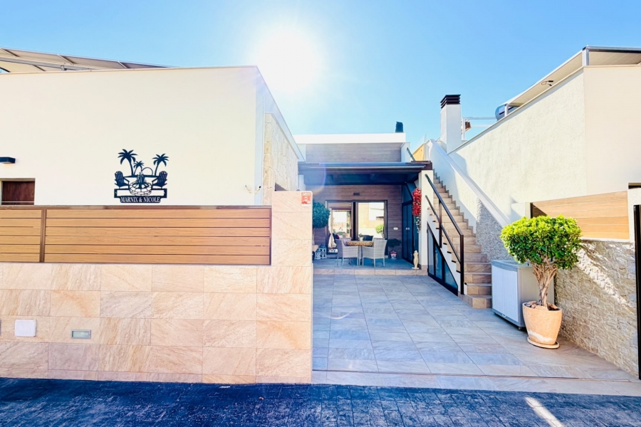 Re-Sale - Semi Detached Villa - Los Montesinos - La Herrada