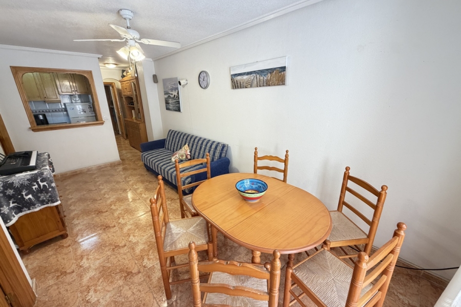 Re-Sale - Apartment - Torrevieja - Torrevieja - Centre