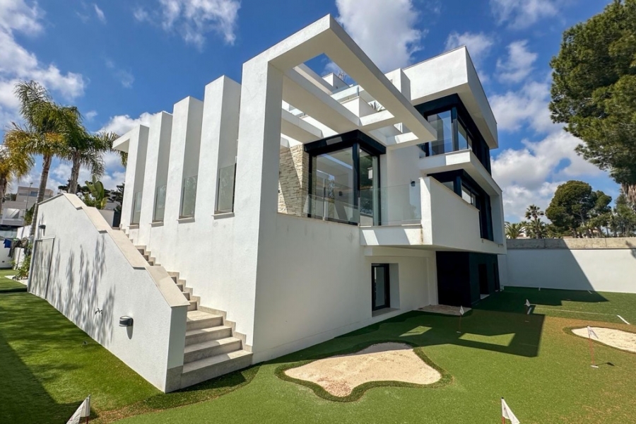 Re-Sale - Detached Villa - Orihuela Costa - Villamartin