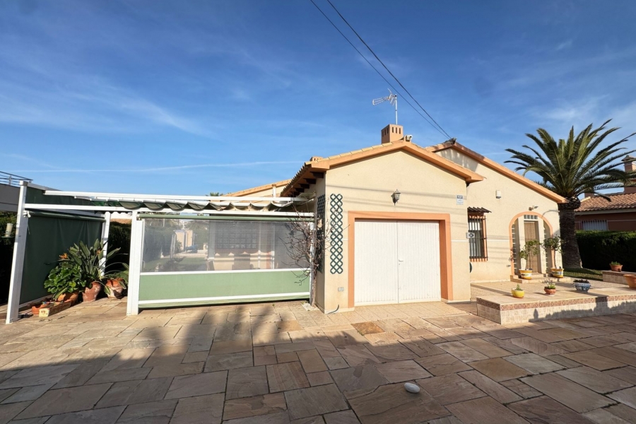 Re-Sale - Detached Villa - Orihuela Costa - Cabo Roig