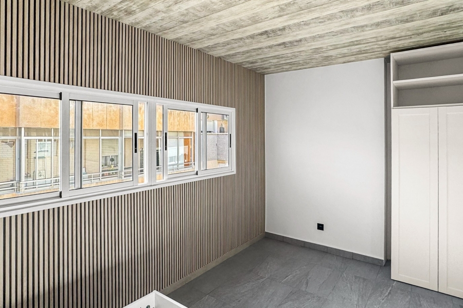 Re-Sale - Apartment - Torrevieja - Torrevieja - Centre