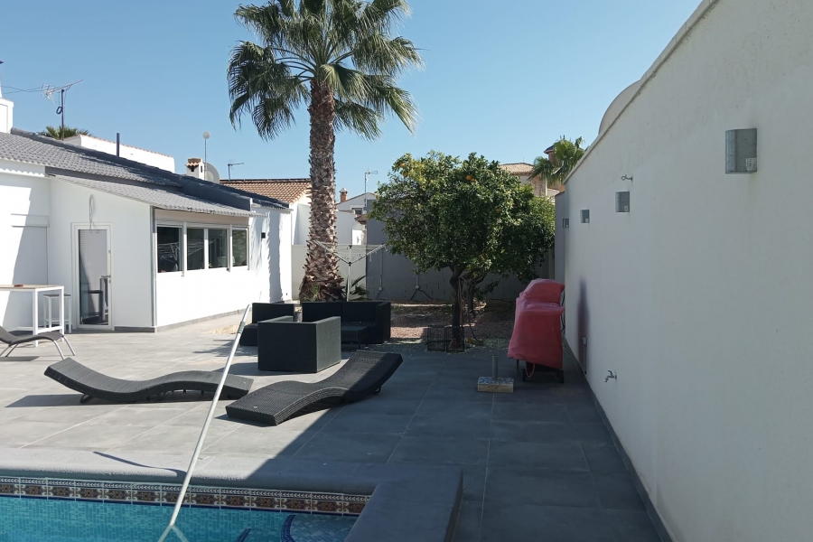 Re-Sale - Detached Villa - Orihuela Costa - Lomas de Cabo Roig