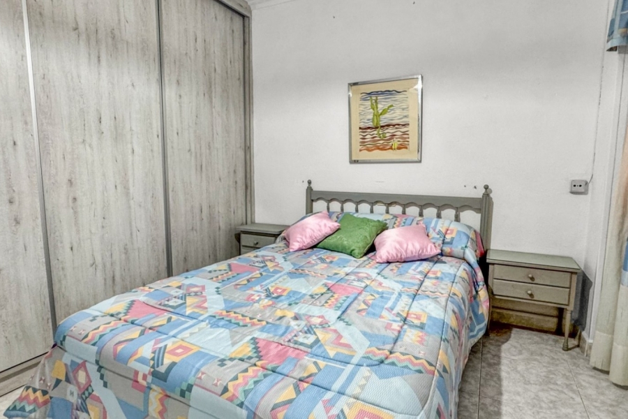 Re-Sale - Apartment - Torrevieja - Playa Los Locos