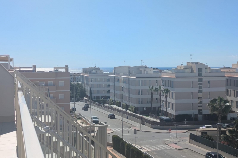 Re-Sale - Apartment - Orihuela Costa - Villamartin